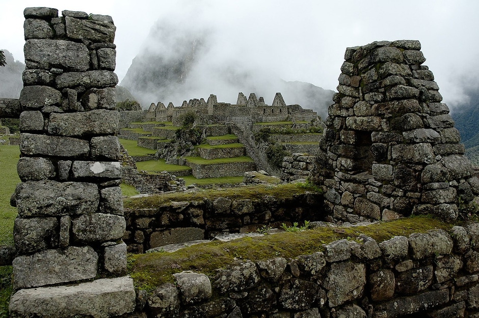 Machu Picchu. Fascynująca historia odkrycia zaginionego miasta w Andach