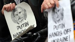 Putin w butach Stalina