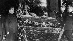 Miniatura: "Nic nie pójdzie z jego życia w...