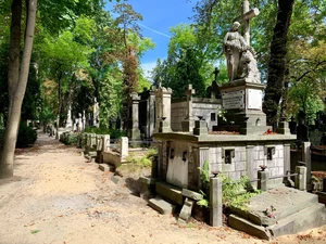 Miniatura: Ponad 230 lat Powązek. Jak powstała...