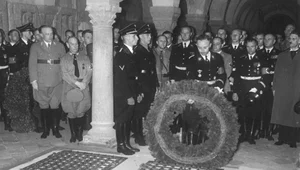 Miniatura: "Fejkowe" szczątki i nazistowski kult. Tak...