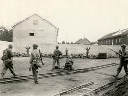 Miniatura: Amerykańska masakra w Dachau