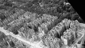 Miniatura: Niemcy w szoku. Hamburg zamieniony w gruzy