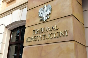 Miniatura: Kto wreszcie zamknie Trybunał...