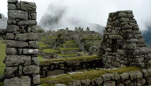 Machu Picchu. Fascynująca historia odkrycia zaginionego miasta w Andach