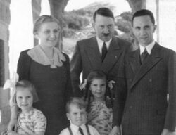 Miniatura: Diabelska rodzinka Hitlera