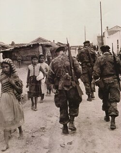 Miniatura: "Walizka albo trumna"