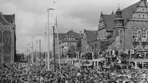 Miniatura: Pierwszy wielki bunt. 70 lat temu zaczęło...