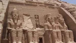 Miniatura: Abu Simbel. Wyjątkowe świątynie cudem...