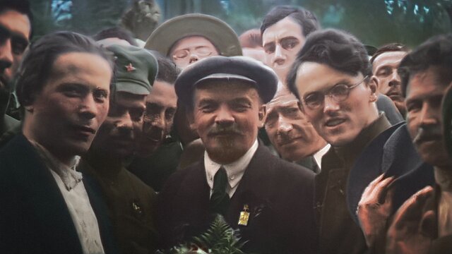 Służby którego państwa pomogły Leninowi wrócić do Rosji w 1917 roku?