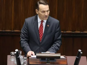 Miniatura: Watykańska lekcja dla MSZ Radosława...