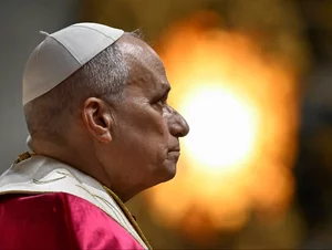 Miniatura: Leon XIV potwierdza: Decentralizacja...